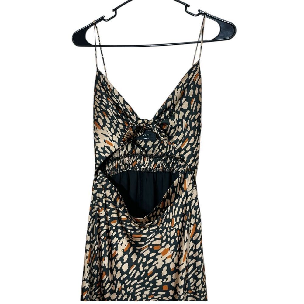Vici Tie Front Cutout Midi Dress Modern Geometric Cheetah Print Size‎ Small - Picture 2 of 8